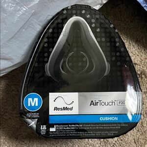 ResMed AirTouch F20 Cushion - Gray/Black